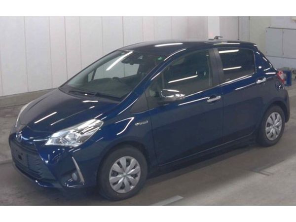 Toyota Vitz Hatchback, Petrol Hybrid, 2017, Blue