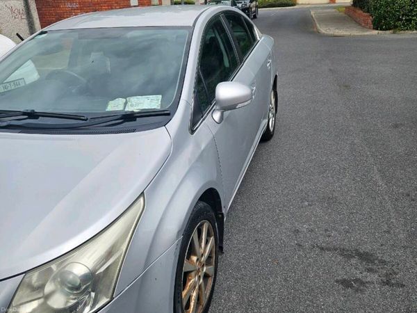 Toyota Avensis Saloon, Diesel, 2010, Silver