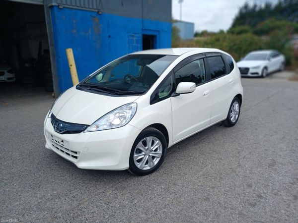 Honda Fit Hatchback, Petrol Hybrid, 2012, White