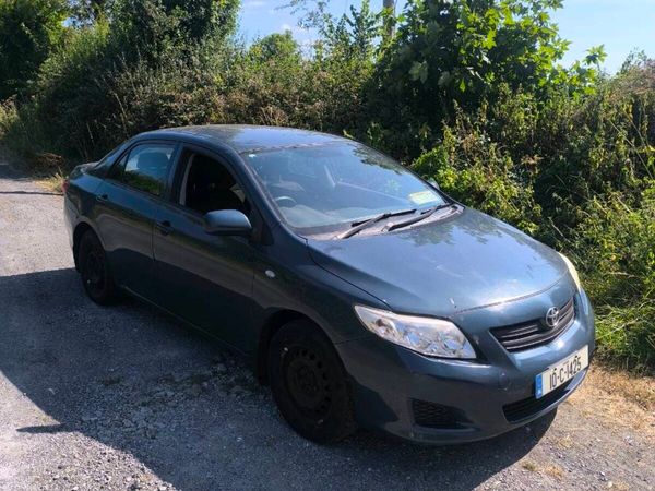 Toyota Corolla Saloon, Petrol, 2010, Blue