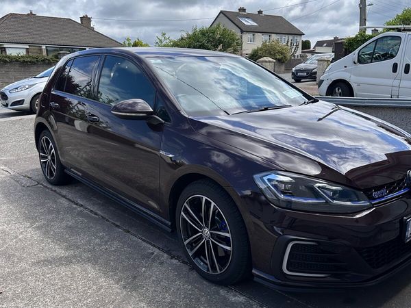 Volkswagen Golf Hatchback, Petrol Plug-in Hybrid, 2017, Black