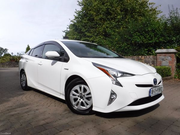 Toyota Prius Hatchback, Petrol Hybrid, 2018, White