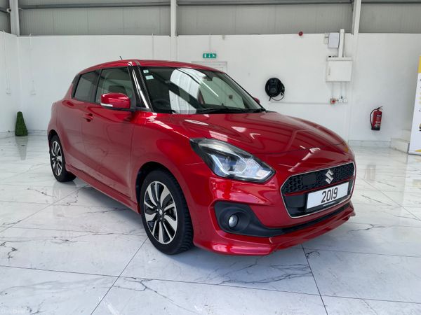 Suzuki Swift Hatchback, Petrol, 2019, Red