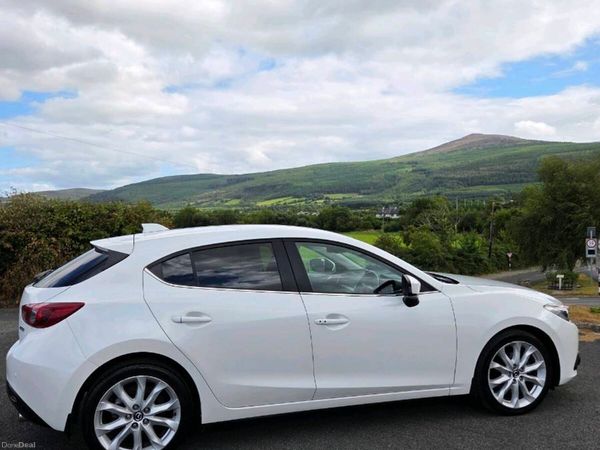 Mazda Mazda3 Hatchback, Diesel, 2014, White