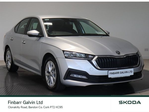 Skoda Octavia Saloon, Diesel, 2021, Grey