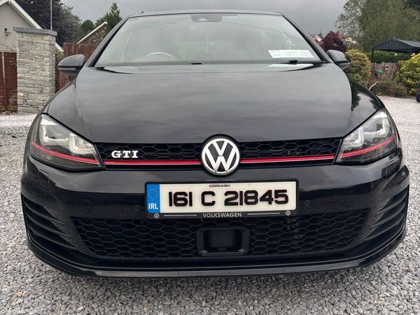 Volkswagen Golf Hatchback, Petrol, 2016, Black