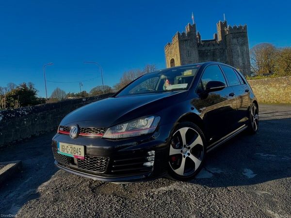 Volkswagen Golf Hatchback, Petrol, 2016, Black