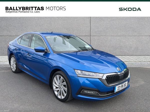 Skoda Octavia Saloon, Diesel, 2022, Blue