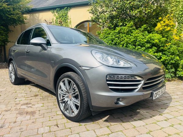 Porsche Cayenne SUV, Diesel, 2014, Grey