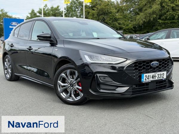 Ford Focus Hatchback, Petrol, 2024, Black