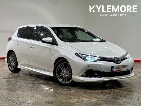 Toyota Auris Hatchback, Petrol Hybrid, 2017, White
