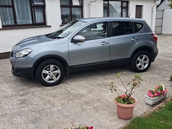 Nissan Qashqai MPV, Petrol, 2013, Blue