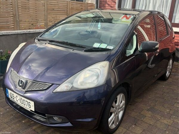 Honda Jazz Hatchback, Petrol, 2009, Purple