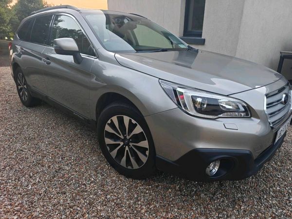 Subaru Outback Estate/Jeep, Diesel, 2018, Gold