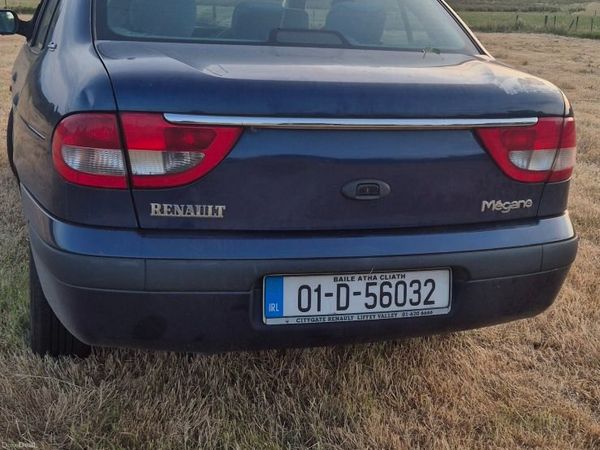 Renault Megane Saloon, Petrol, 2001, Blue