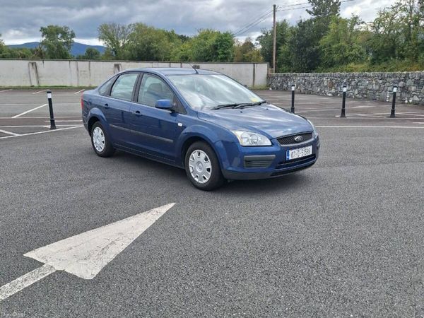 Ford Focus Saloon, Petrol, 2007, Blue