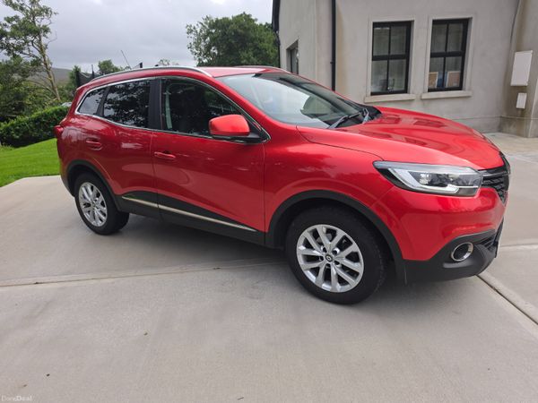 Renault Kadjar SUV, Diesel, 2017, Red