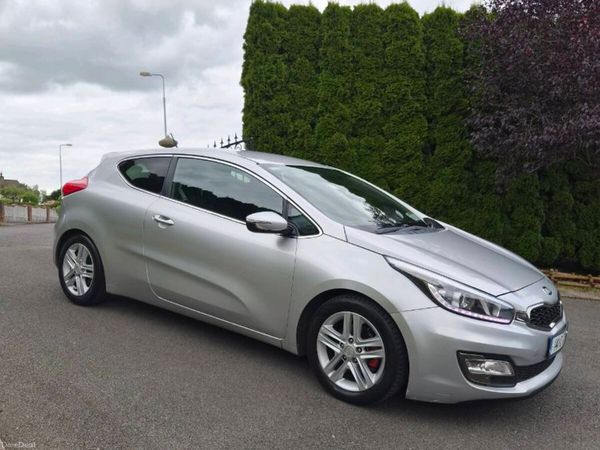 Kia Ceed Hatchback, Diesel, 2014, Silver