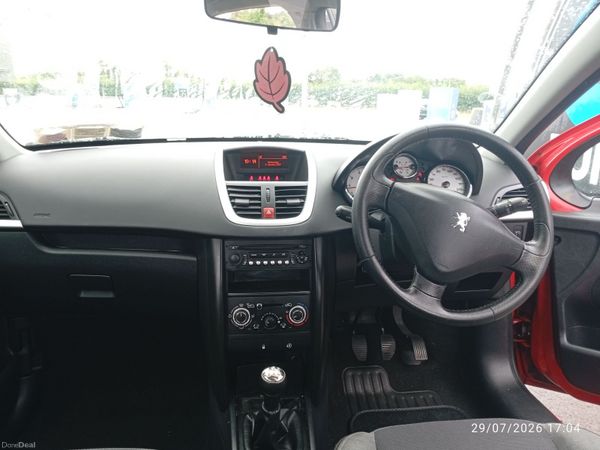 Peugeot 207 Hatchback, Petrol, 2011, Red