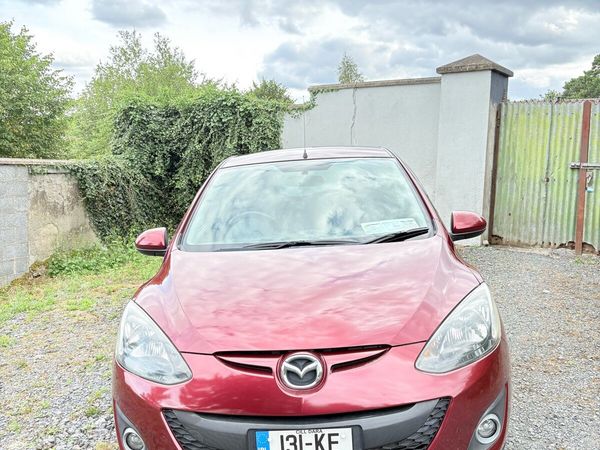 Mazda Demio MPV, Petrol, 2013, Red
