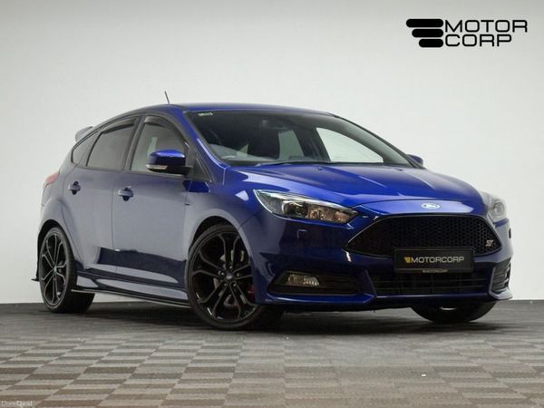 Ford Focus Hatchback, Diesel, 2018, Blue