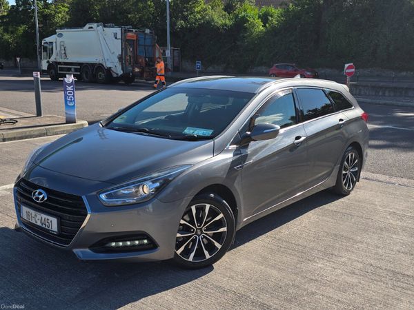Hyundai i40 Estate/Jeep, Diesel, 2016, Silver