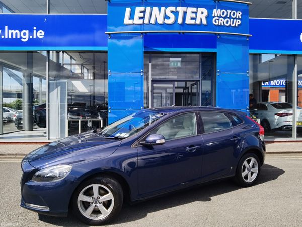 Volvo V40 Hatchback, Diesel, 2013, Blue