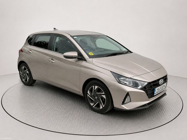 Hyundai i20 Hatchback, Petrol, 2023, Grey