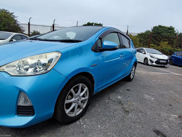 Toyota Aqua Hatchback, Petrol Hybrid, 2014, Blue