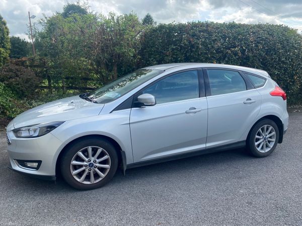 Ford Focus Hatchback, Diesel, 2017, Grey