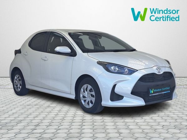 Toyota Yaris Hatchback, Petrol, 2023, White