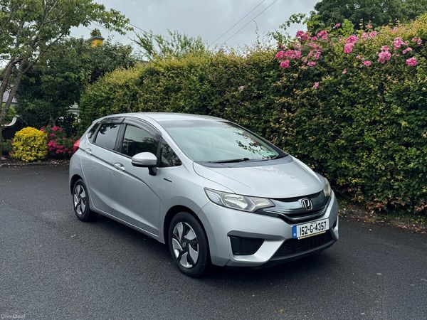 Honda Fit Hatchback, Petrol Hybrid, 2015, Silver