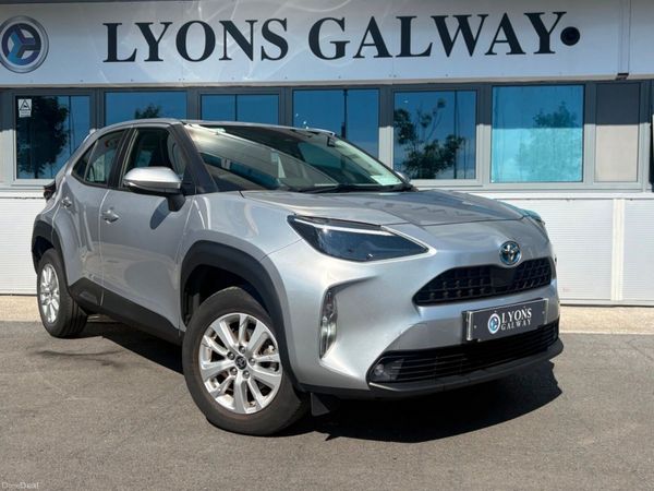 Toyota Yaris Cross Hatchback, Petrol Hybrid, 2024, Grey