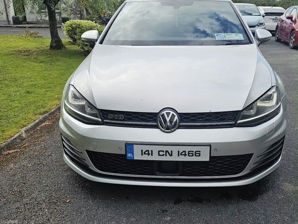 Volkswagen Golf Hatchback, Diesel, 2014, Silver