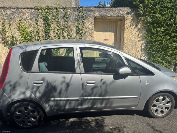 Mitsubishi Colt Hatchback, Petrol, 2004, Silver