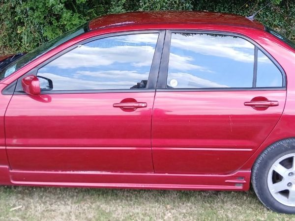 Mitsubishi Lancer Saloon, Petrol, 2005, Red