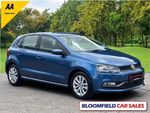 Volkswagen Polo Hatchback, Petrol, 2018, Blue