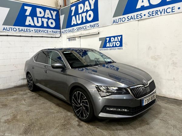 Skoda Superb Hatchback, Diesel, 2022, Grey