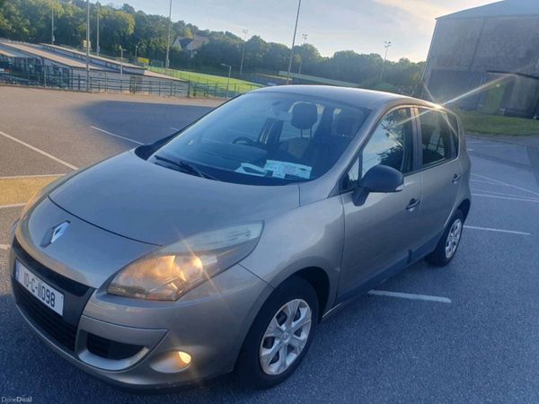 Renault Scenic MPV, Diesel, 2010, Gold