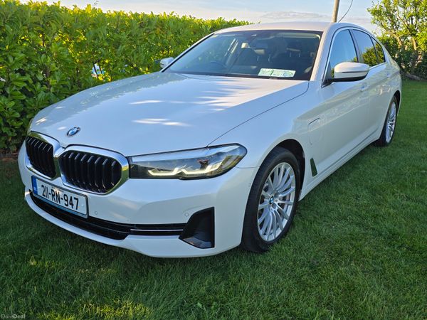 BMW 5-Series Saloon, Petrol Plug-in Hybrid, 2021, White