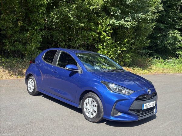 Toyota Yaris Hatchback, Petrol, 2021, Blue