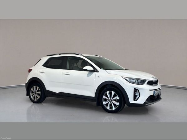 Kia Stonic Estate, Petrol, 2024, White
