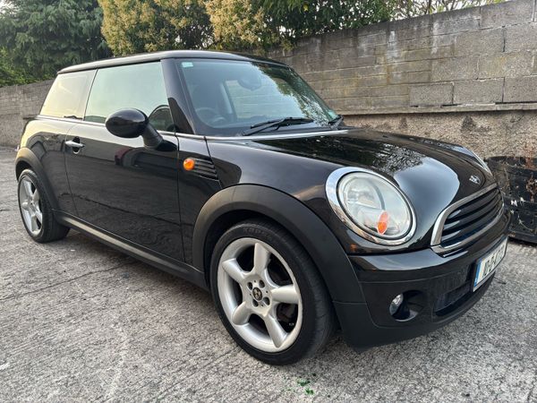 Mini First Hatchback, Petrol, 2010, Black