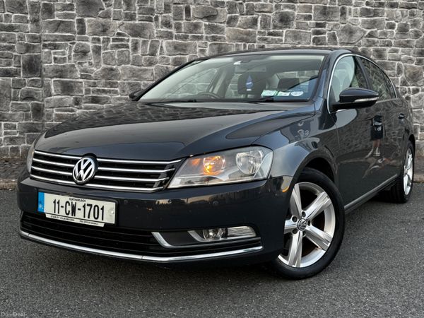 Volkswagen Passat Saloon, Diesel, 2011, Grey