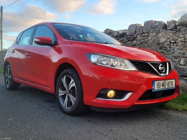 Nissan Pulsar Hatchback, Petrol, 2015, Red