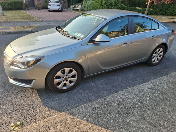 Opel Insignia Saloon, Diesel, 2014, Silver