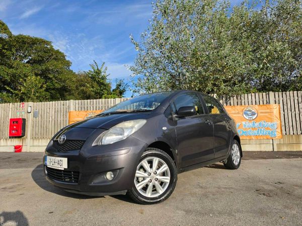 Toyota Yaris Hatchback, Petrol, 2011, Grey