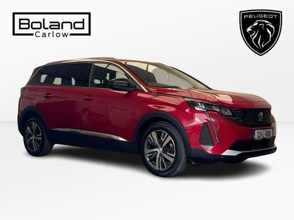 Peugeot 5008 MPV, Diesel, 2022, Red
