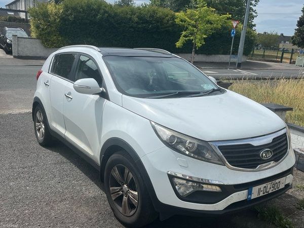 Kia Sportage SUV, Diesel, 2011, White