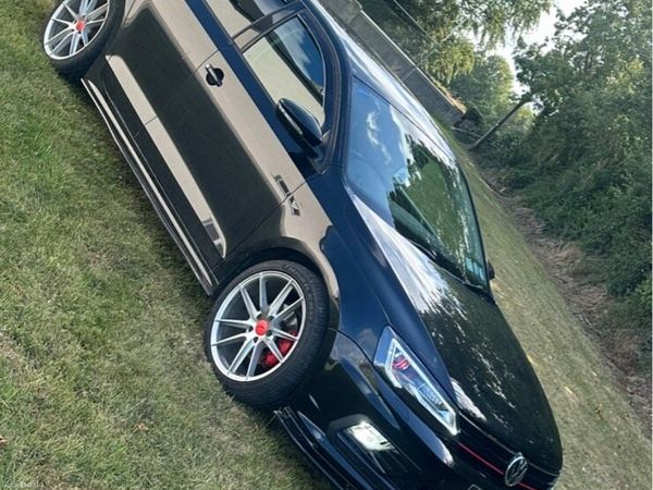 Volkswagen Jetta Saloon, Diesel, 2015, Black